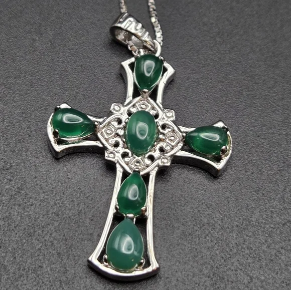 Sterling Silver And Onyx Cross Pendant Necklace. 18 Inches With 2 Inch Extender - Picture 1 of 6